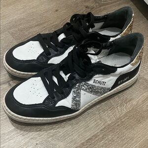 SCHUTZ Women's rock sneakers